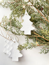 Cargar imagen en el visor de la galería, Set de árboles de Navidad Decorativo - Pack 4 piezas
